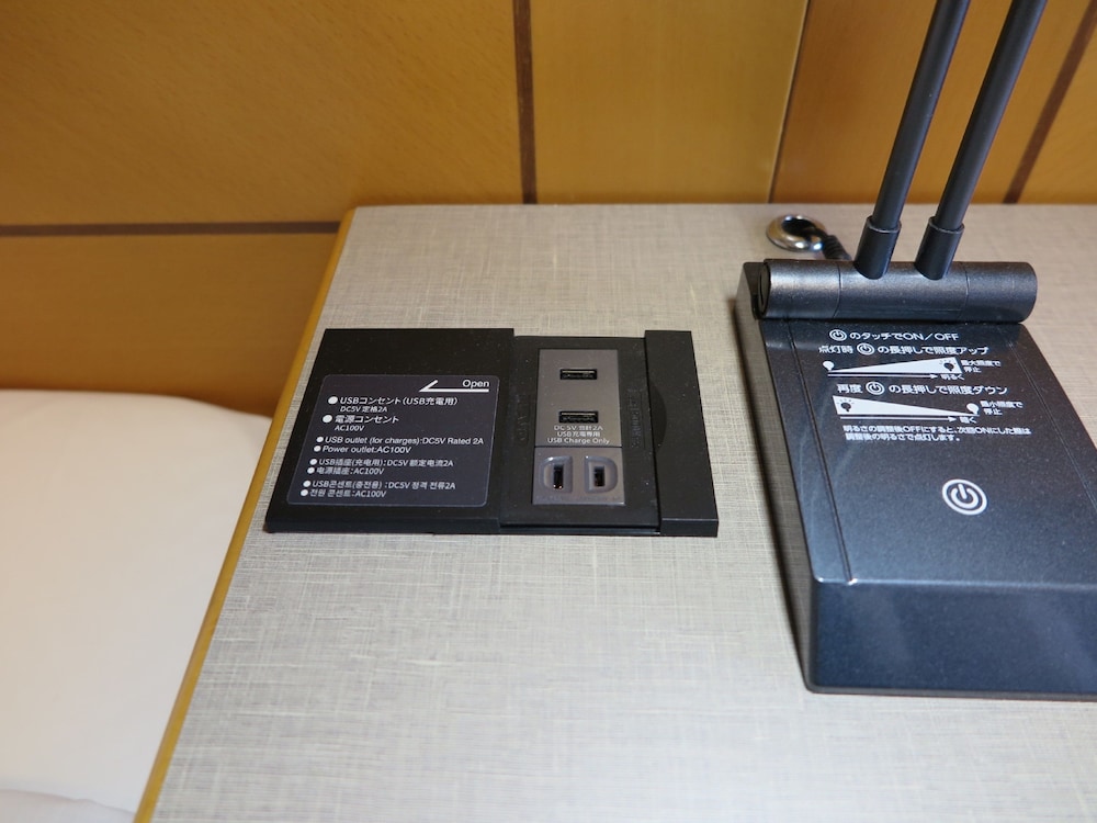 ツインルームシングルサイズベッド 2 台禁煙 客室の設備とサービス0 | ホテルルートイン菊川インター