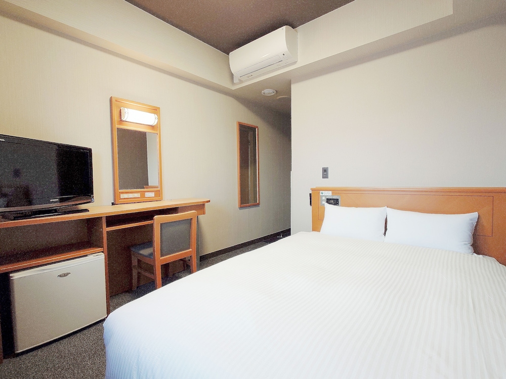 セミダブルルーム (禁煙) | ホテルルートイン長岡インター