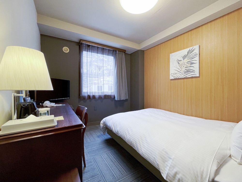 セミダブルルーム　禁煙　本館 | ホテルルートイン上山田温泉