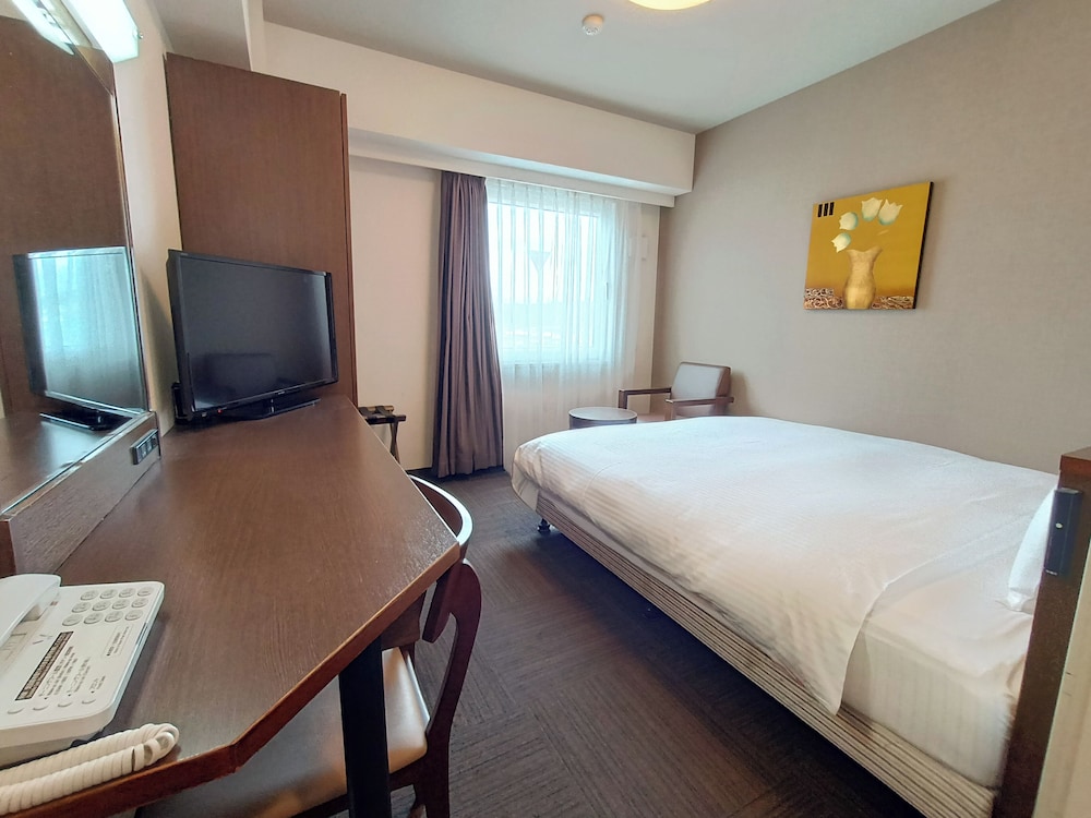 本館 ダブルルーム 禁煙（ベッド幅160cm） 客室1 | ホテルルートインいわき泉駅前