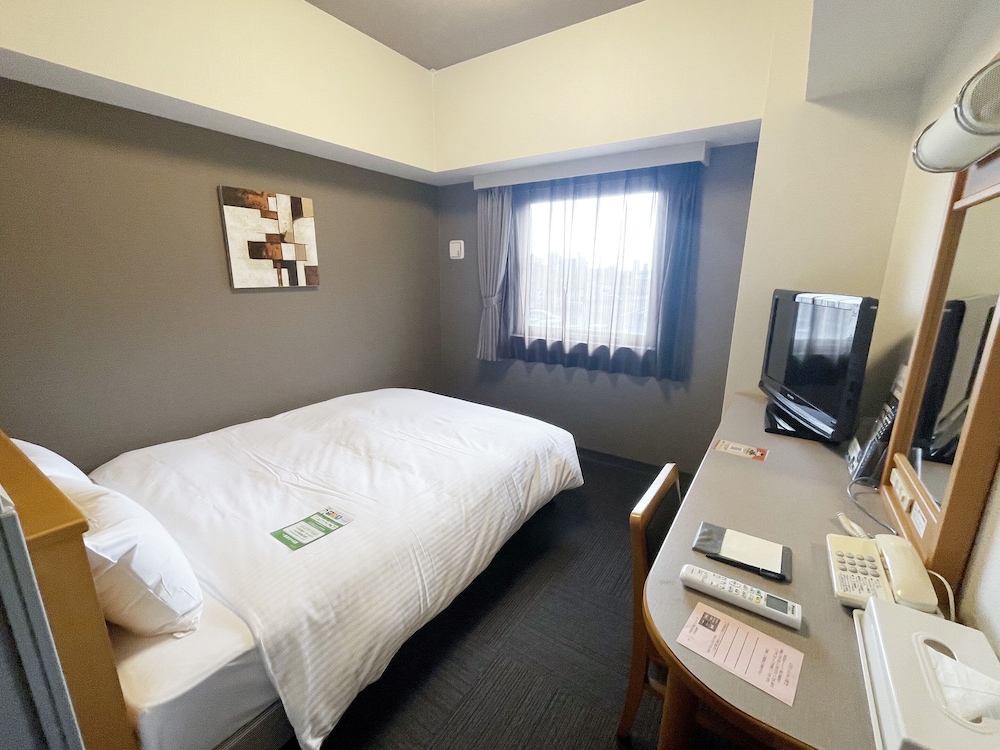 セミダブルルーム(禁煙) | ホテルルートイン燕三条駅前