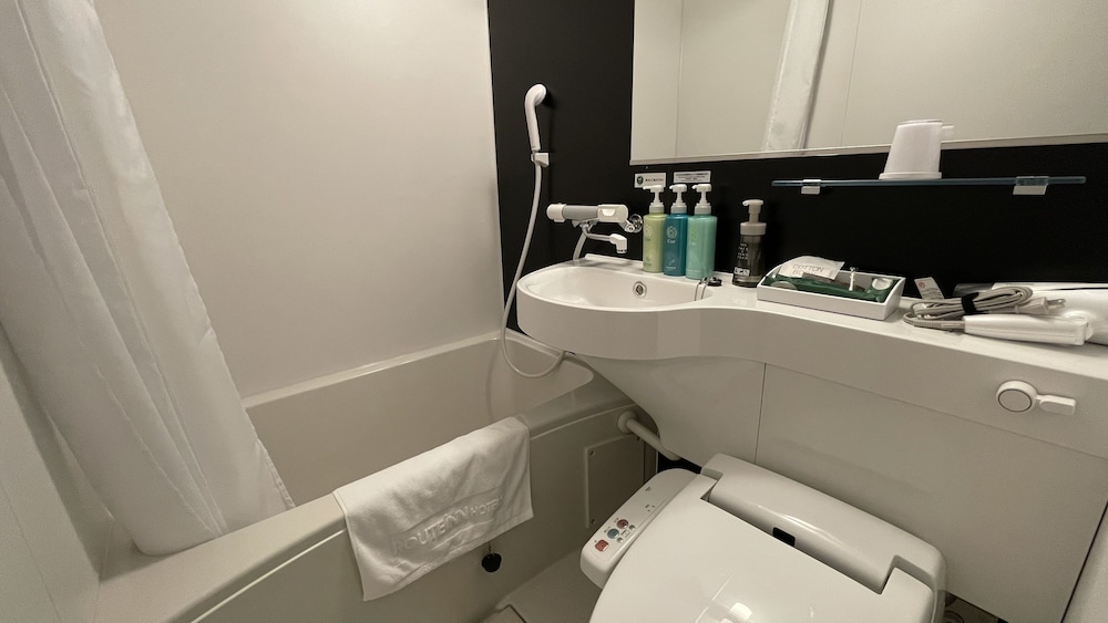 スタンダード セミダブルルーム 禁煙 バスルーム0 | ホテルルートイン富山駅前