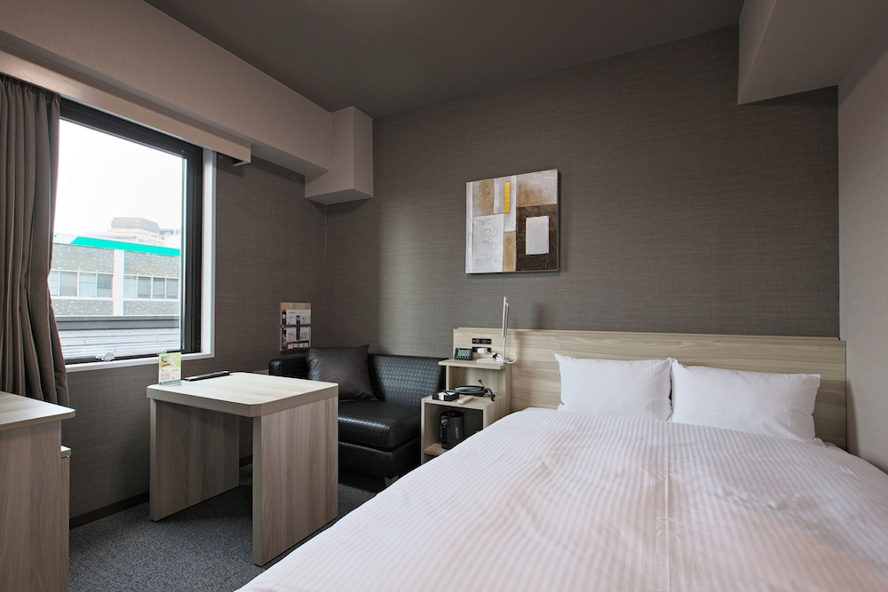 スタンダード セミダブルルーム 禁煙 | ホテルルートイン富山駅前