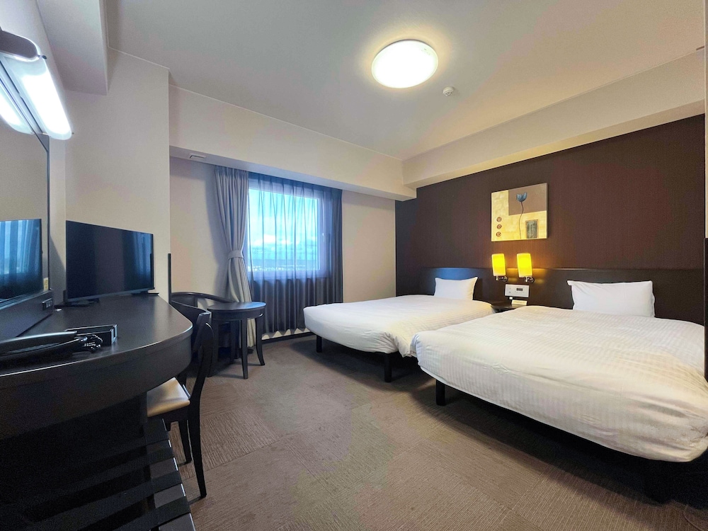 ツインルームシングルサイズベッド 2 台禁煙 | ホテルルートイン能代