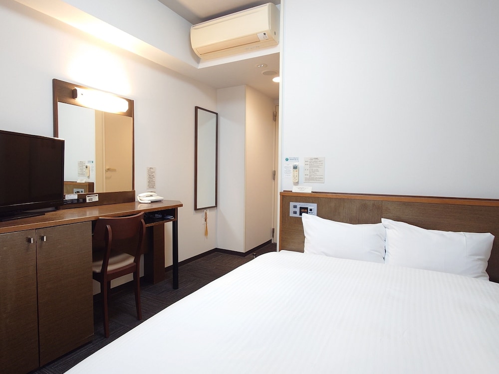 セミダブルルーム（喫煙） | ホテルルートイン由利本荘