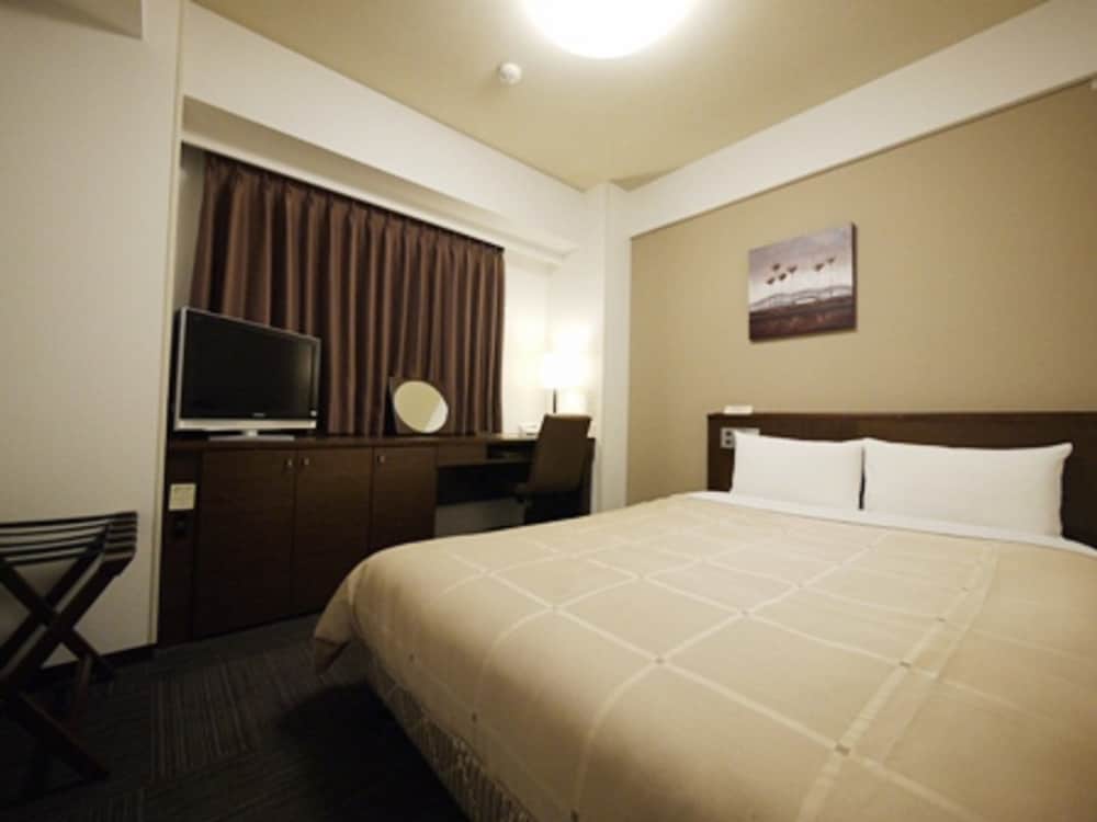 セミダブルルーム 禁煙 | ホテルルートイン名取