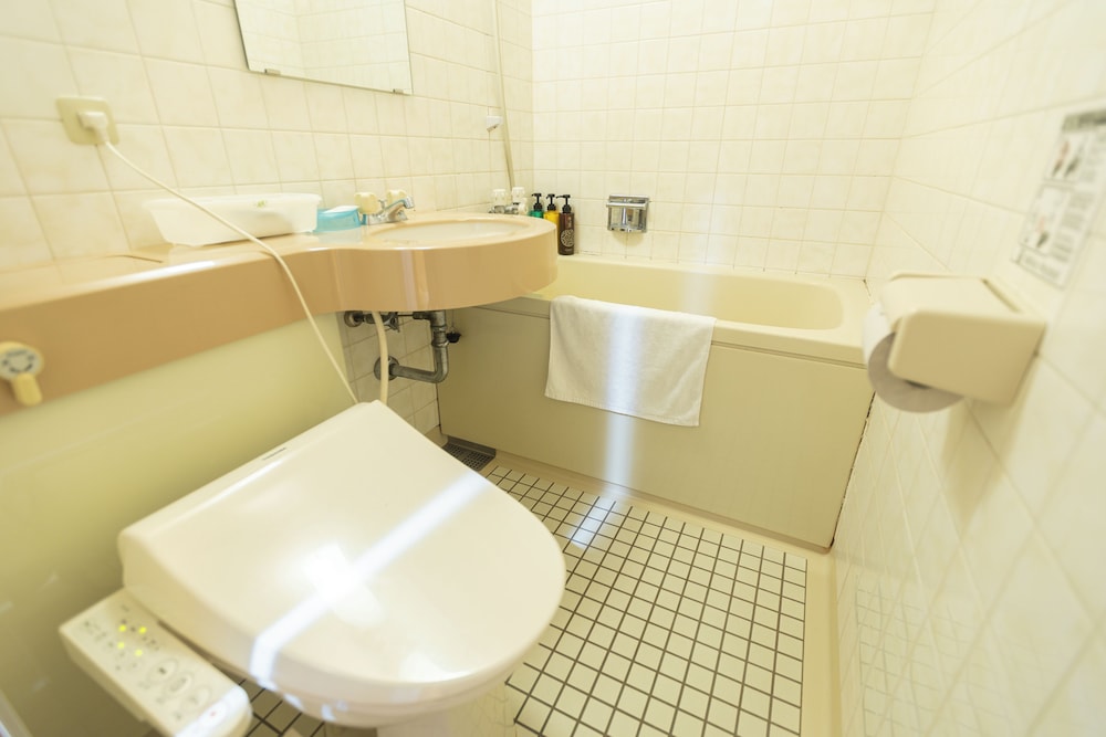 和室 禁煙 4名 客室18 | Miro Hotel 道頓堀