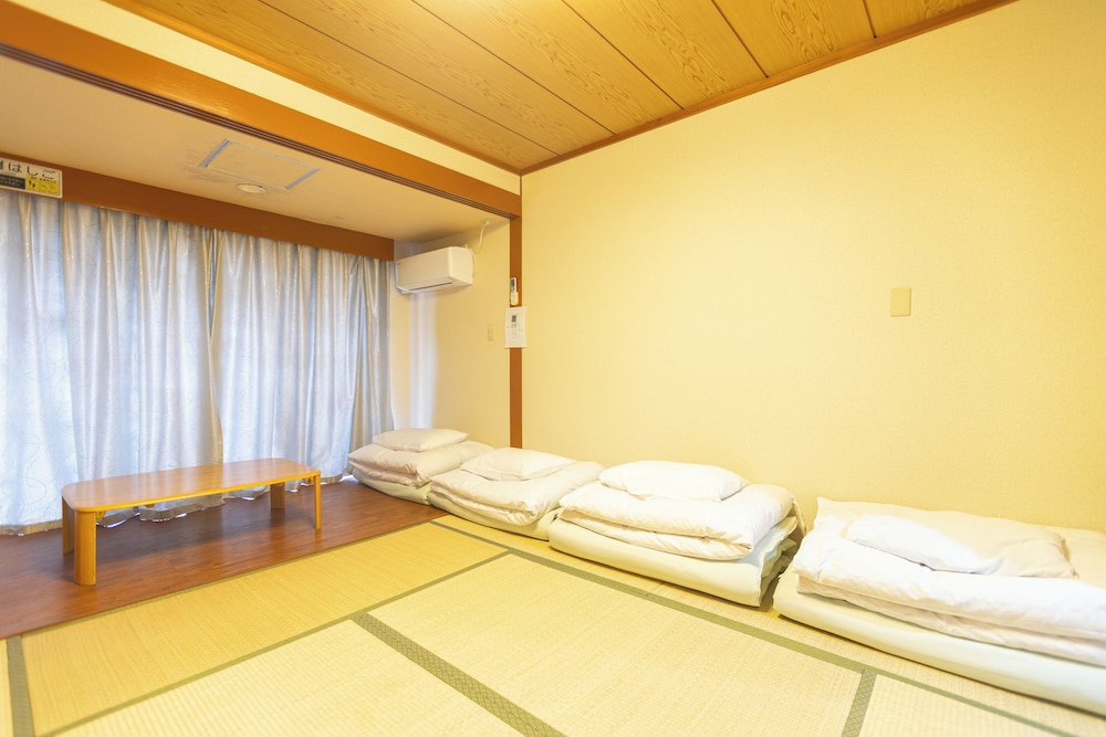 和室 禁煙 4名 客室11 | Miro Hotel 道頓堀