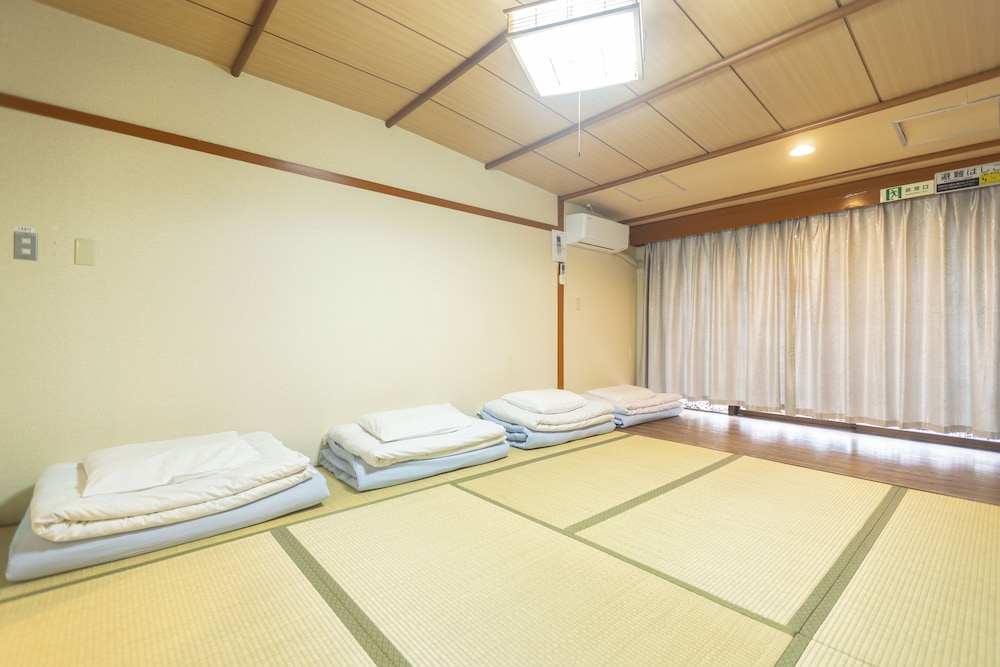 和室 禁煙 4名 客室1 | Miro Hotel 道頓堀