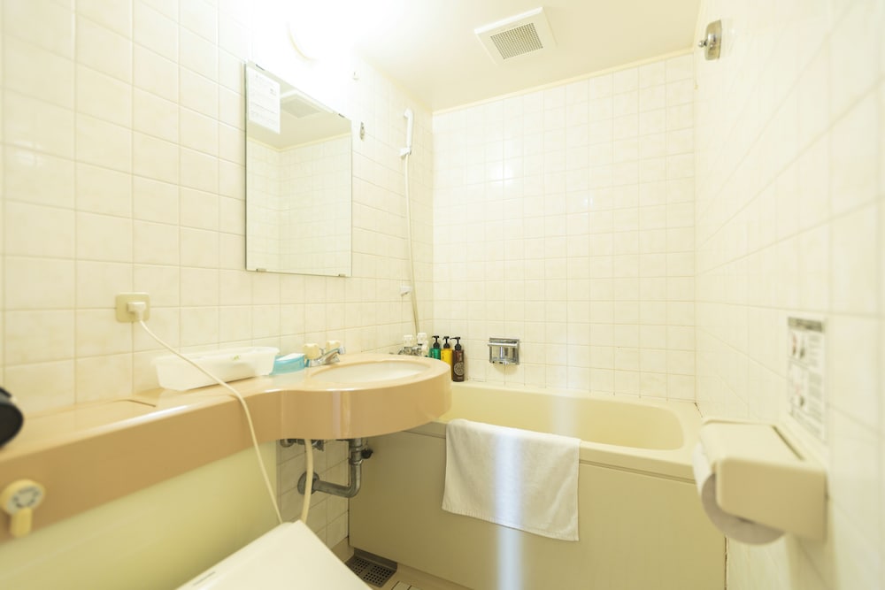 和室 禁煙 4名 客室13 | Miro Hotel 道頓堀