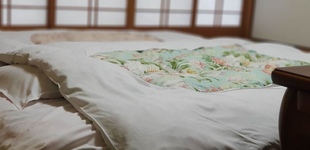 和室 7.5畳　共用バスルーム エキストラベッド0 | 蓮輪イン