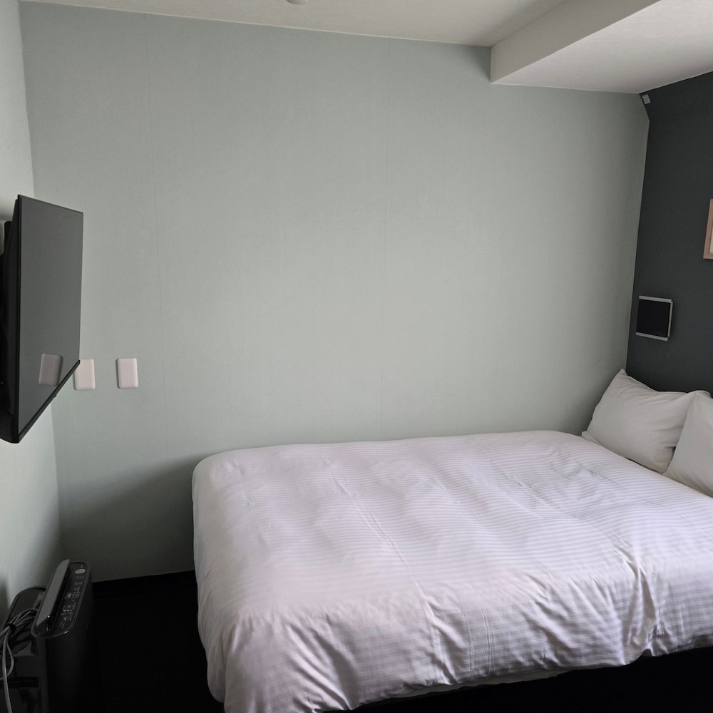 ベーシック ルーム 1 ベッドルーム 禁煙 冷蔵庫 (Semi double bed) 客室9 | 上野ファーストシティホテル
