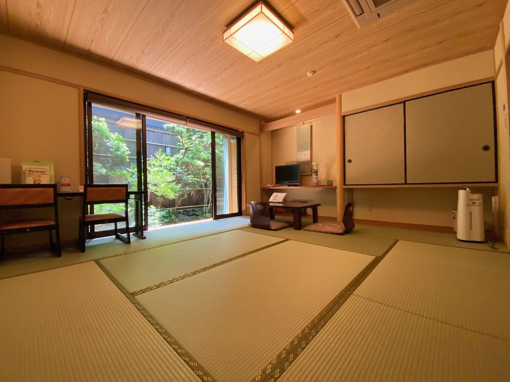 スーペリア ツインルーム 客室2 | 旅館さわや本店