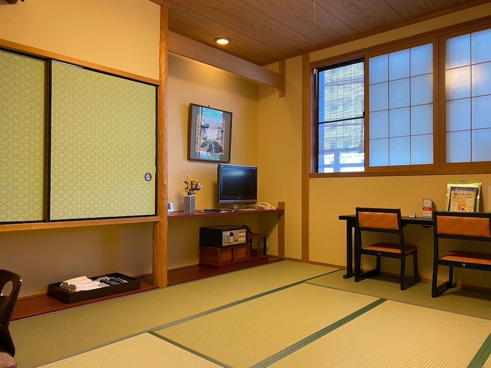 エコノミー ツインルーム 客室1 | 旅館さわや本店
