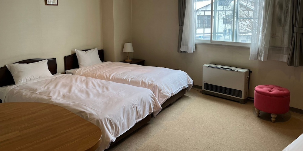 ツインルーム (バス無し) | HOTEL 24 sweets HAKUBA