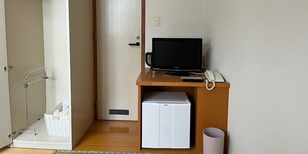 和室 8畳 (バス無し) 客室7 | HOTEL 24 sweets HAKUBA