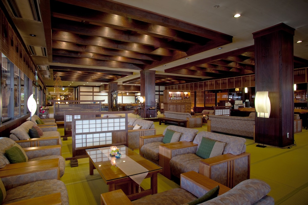 ロビーラウンジ1 | 飛騨亭花扇 ロビーラウンジ1 | 飛騨亭花扇