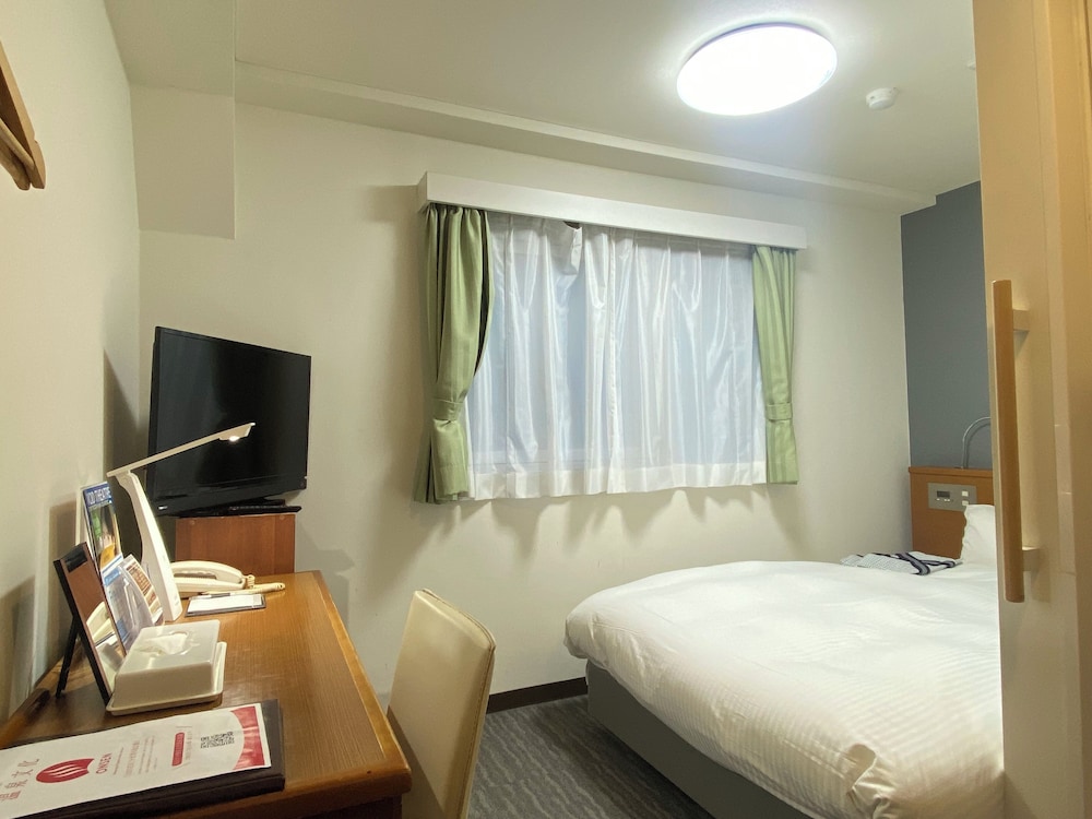 禁煙セミダブルルームC | ホテルたてしな