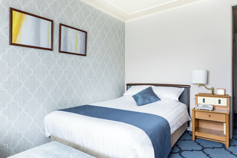 東館スモールダブルルーム 禁煙 客室1 | 千里阪急ホテル（大阪）