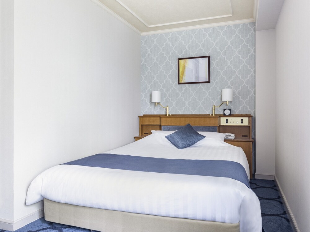 東館スタンダードダブルルーム 禁煙 | 千里阪急ホテル（大阪）