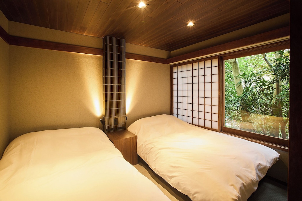 Japanese-Western style Two Bedroom with Private Bathroom Non Smoking 客室37 | Jinya Ryokan