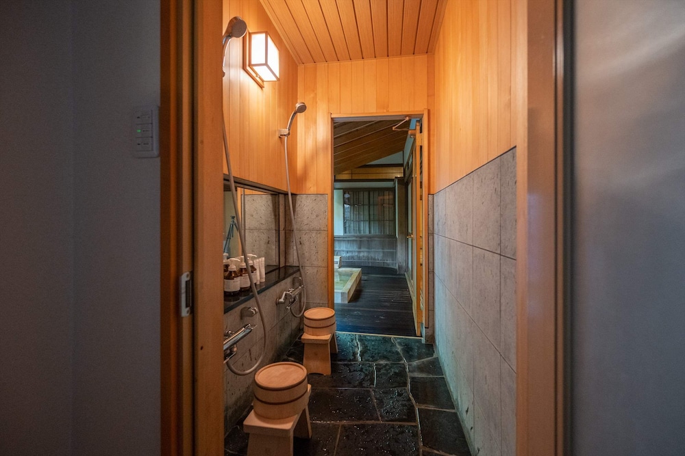 Suite "Matsukaze", Non-smoking バスルーム2 | Jinya Ryokan