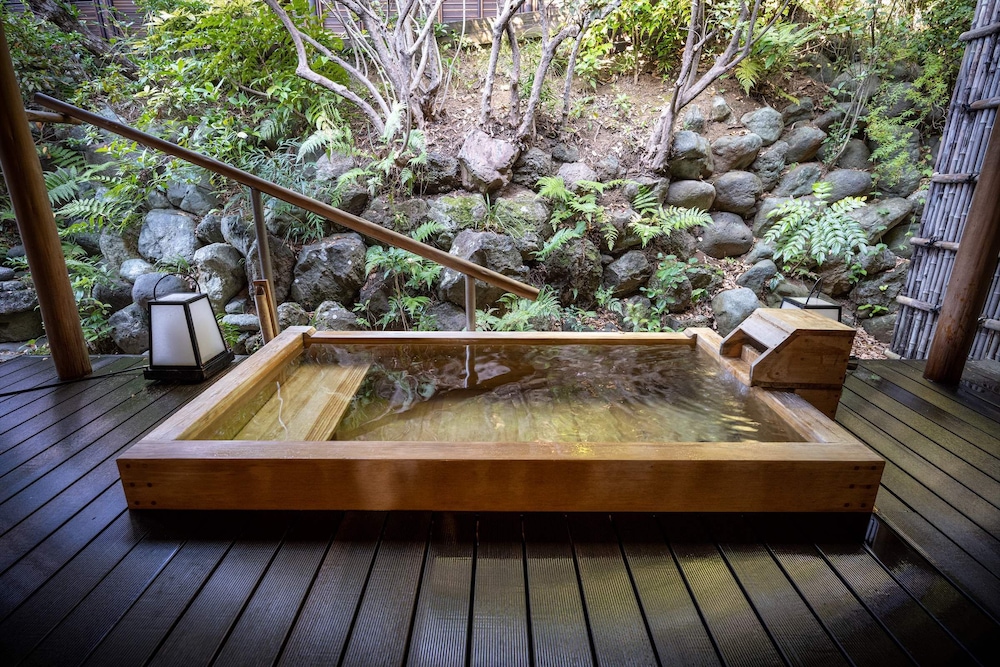 Suite "Matsukaze", Non-smoking バスルーム3 | Jinya Ryokan