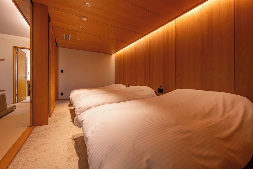 Japanese-Western style Two Bedroom with Private Bathroom Non Smoking 客室1 | Jinya Ryokan