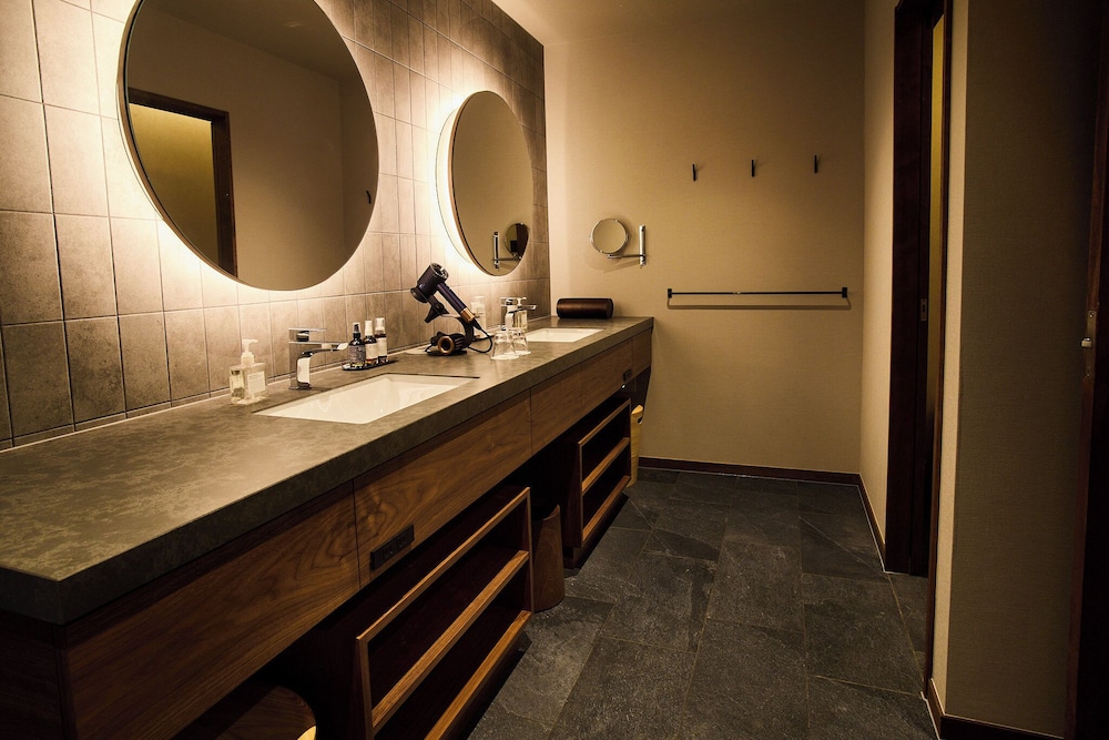 Japanese-Western style Two Bedroom with Private Bathroom Non Smoking 客室24 | Jinya Ryokan