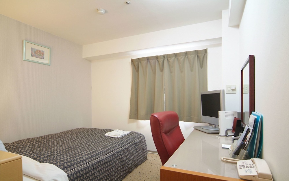 スタンダード ダブルルーム 禁煙 客室2 | ホテルクラウンヒルズ姫路