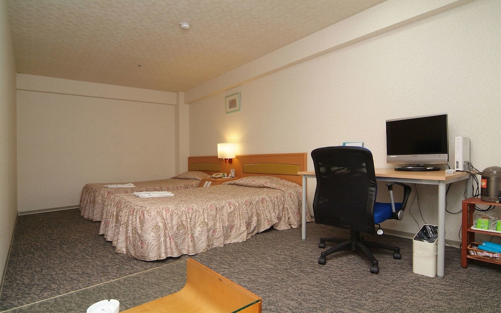 デラックス ツインルーム 禁煙 客室2 | ホテルクラウンヒルズ姫路