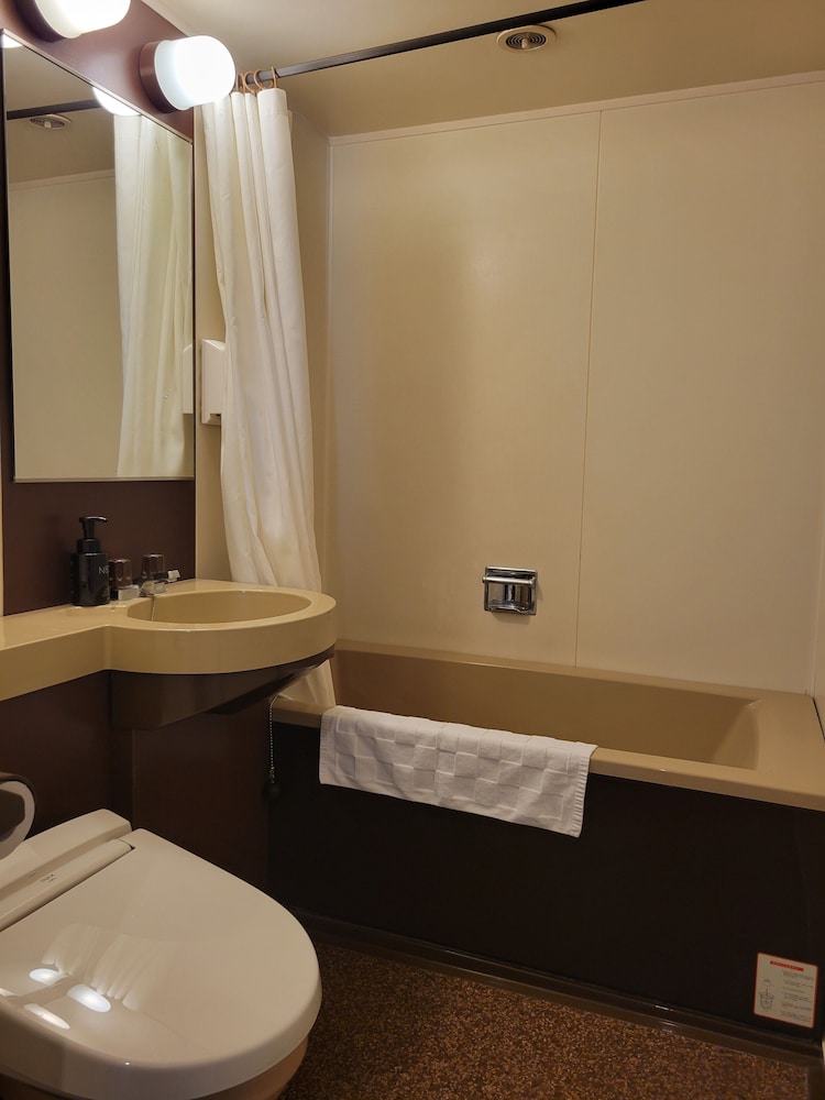 デラックス ツインルーム 禁煙 バスルーム0 | ホテルクラウンヒルズ姫路