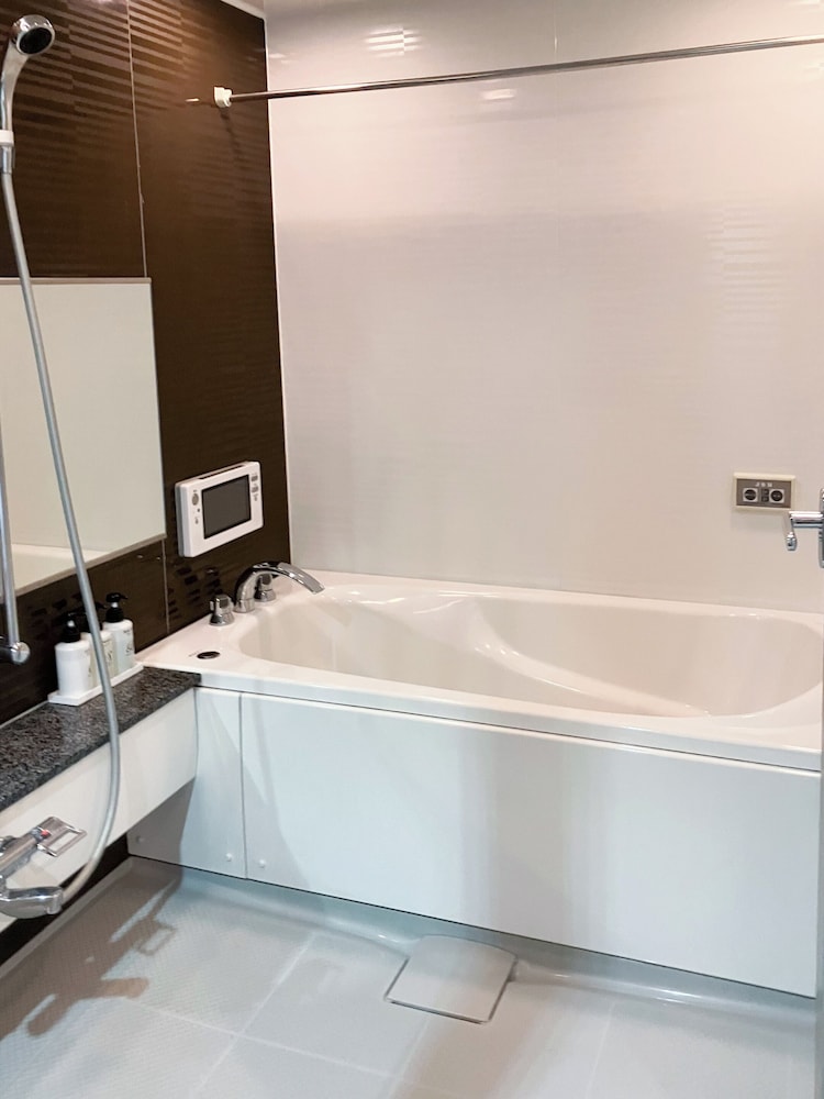 プレミアム ツインルーム 喫煙可 バスルーム0 | ホテルリブマックス BUDGET 那覇