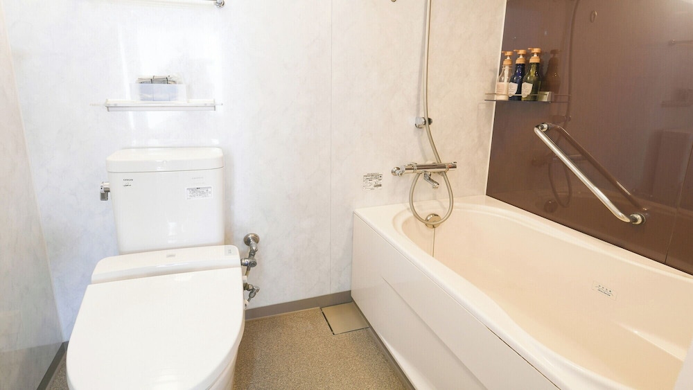 本館 スタンダード ツインルーム 禁煙 バスルーム0 | ベッセルホテルカンパーナ沖縄