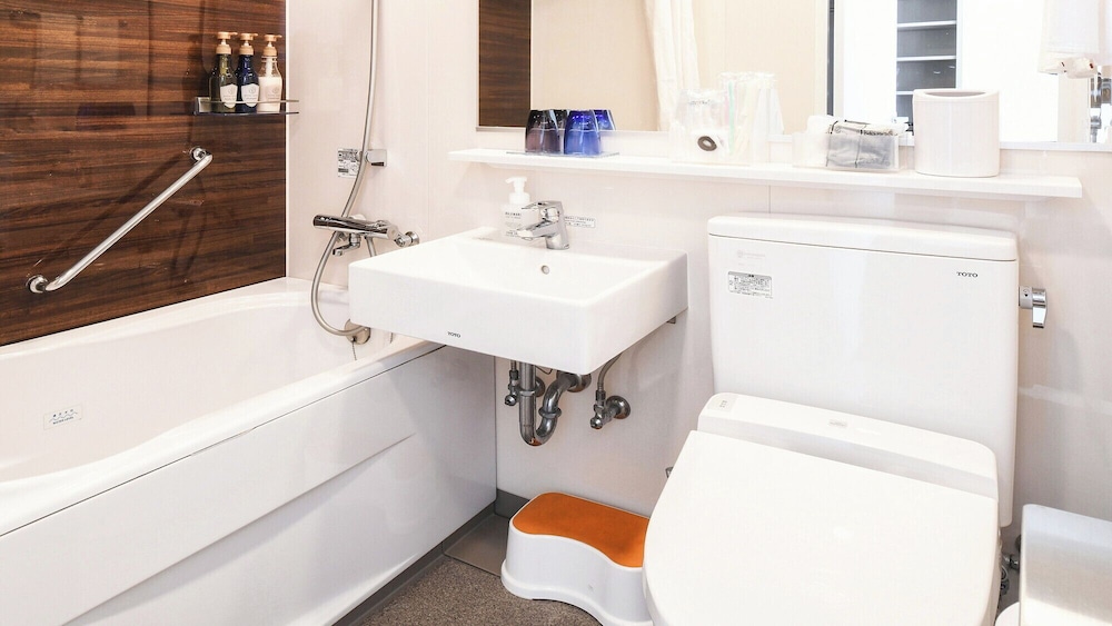 別館デラックスオーシャンフロント (ベッド2台) 禁煙 バスルーム0 | ベッセルホテルカンパーナ沖縄