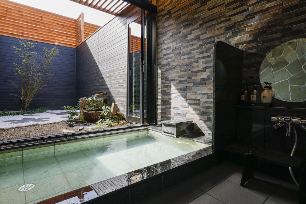 ビジネス ツインルーム 禁煙 バスルーム1 | 関空温泉 ホテルガーデンパレス