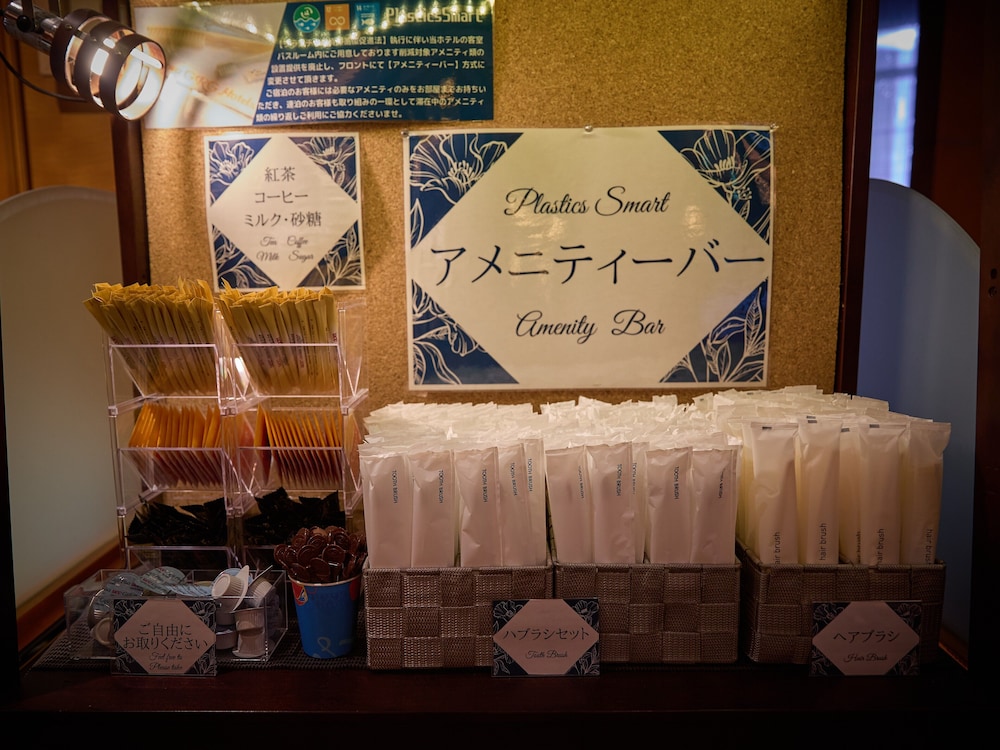 ベーシック ダブルルーム ダブルベッド 1 台 禁煙 客室の設備とサービス1 | ホテルブライオン那覇