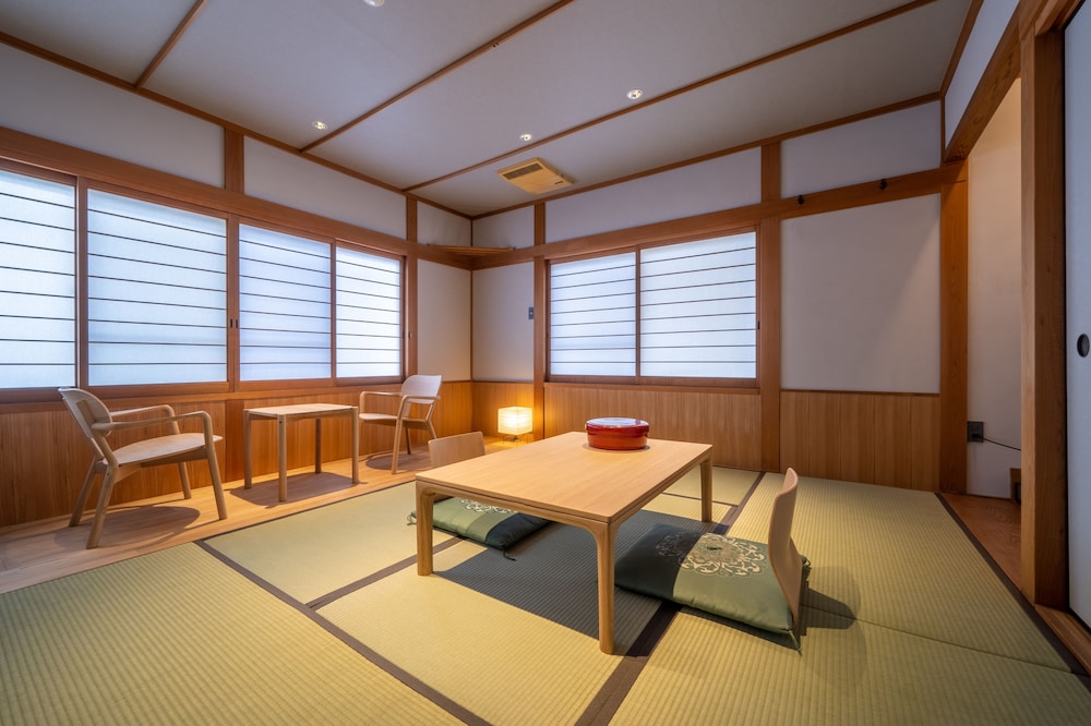 スーペリア ルーム 禁煙 | 旅館やまざき