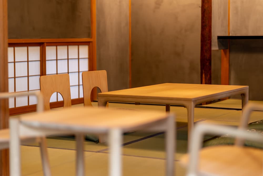 スイートルーム プライベート日本庭園付き 禁煙 客室6 | 旅館やまざき