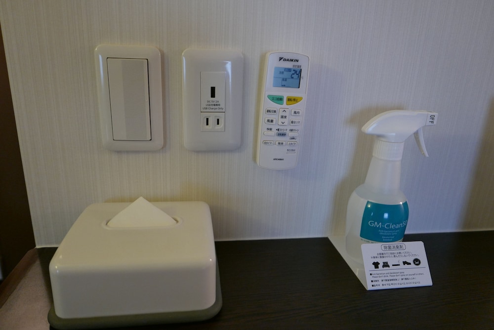 ダブルルーム 禁煙 客室の設備とサービス0 | GRG ホテル那覇