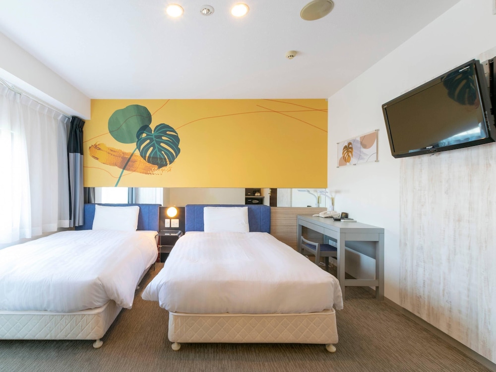 スタンダード ルーム シングルベッド 2 台 禁煙 客室1 | コンフォートイン那覇泊港