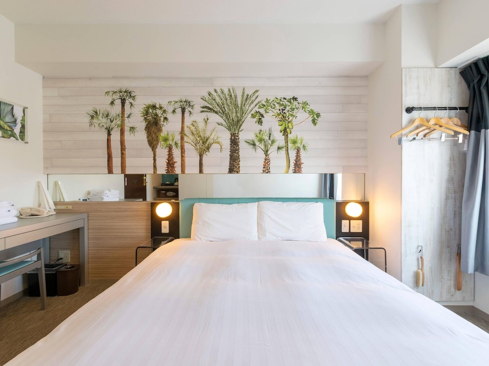 スタンダード ルーム クイーンベッド 1 台 禁煙 客室2 | コンフォートイン那覇泊港