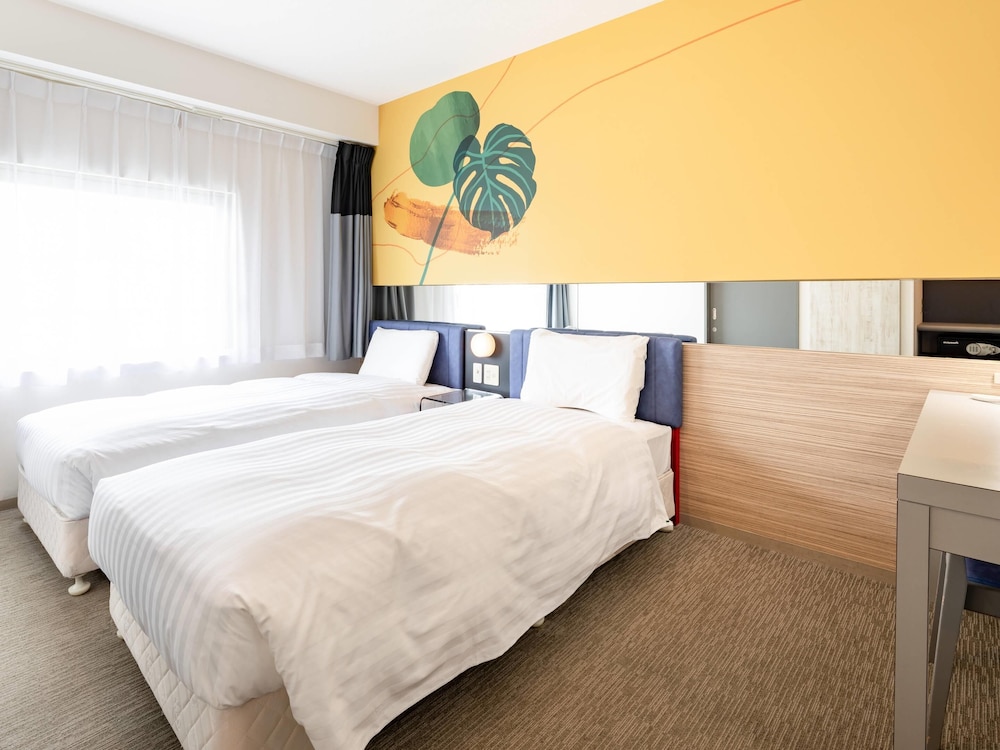 スタンダード ルーム シングルベッド 2 台 禁煙 | コンフォートイン那覇泊港