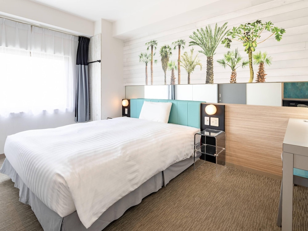 スタンダード ルーム クイーンベッド 1 台 禁煙 | コンフォートイン那覇泊港