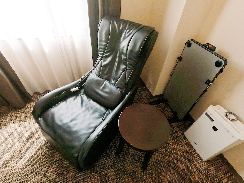 リラックスダブルルーム（禁煙） 客室3 | ソルヴィータホテル那覇