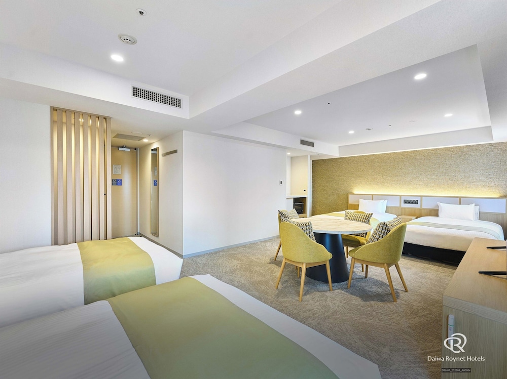ファミリーフォース禁煙4名利用 客室1 | ダイワロイネットホテル那覇国際通り