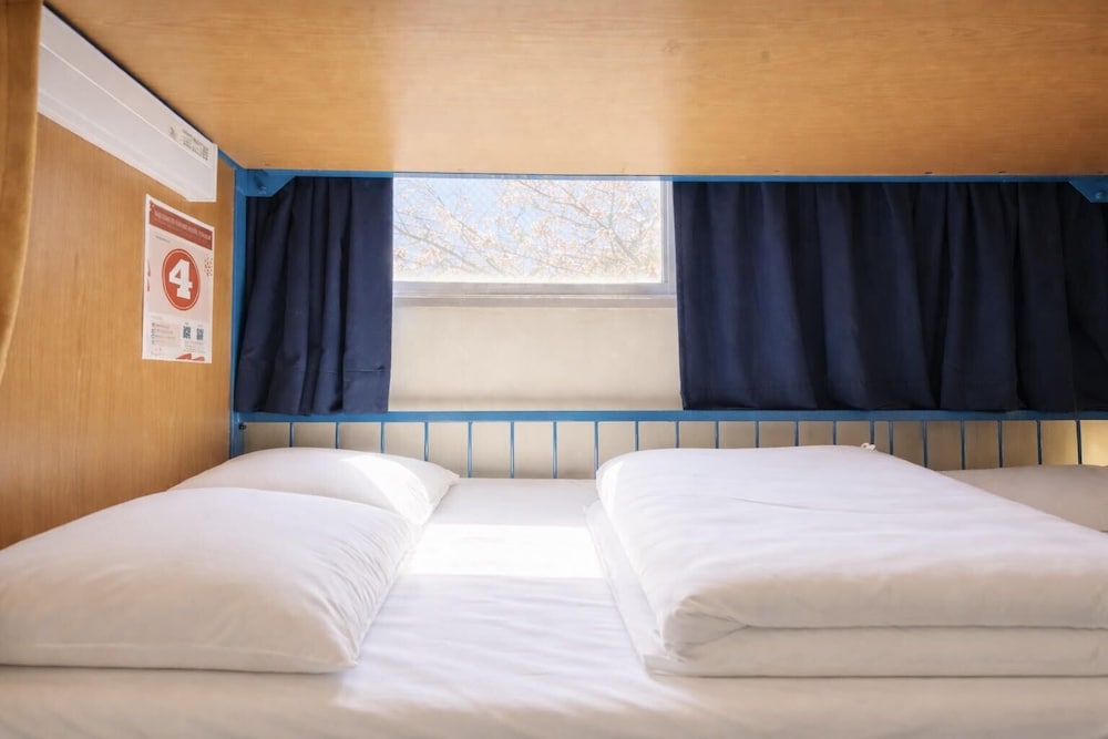 4 人部屋禁煙 客室3 | サクラホステル浅草