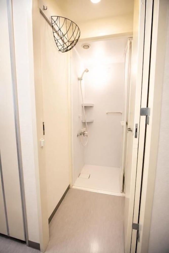 4 人部屋禁煙 バスルーム0 | サクラホステル浅草