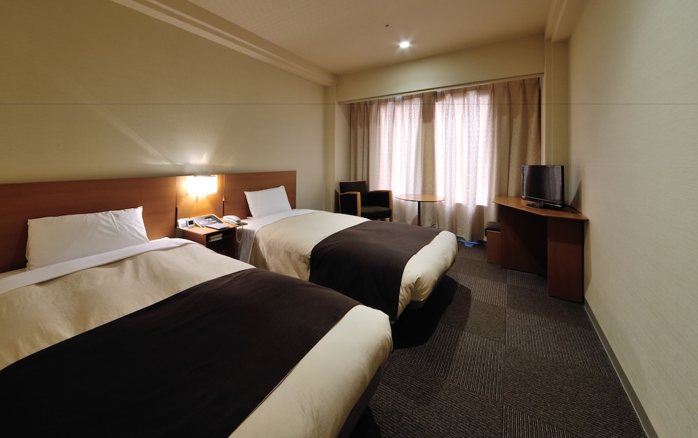 ツインルーム シングルベッド 2 台 禁煙 客室1 | ホテルクラウンパレス北九州