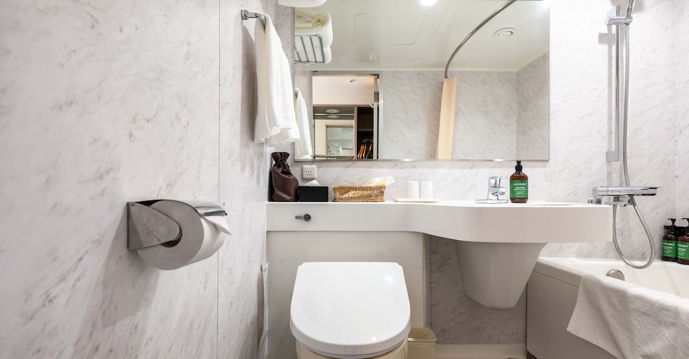 スタンダード ツインルーム 禁煙 バスルーム0 | ホテルクラウンパレス浜松